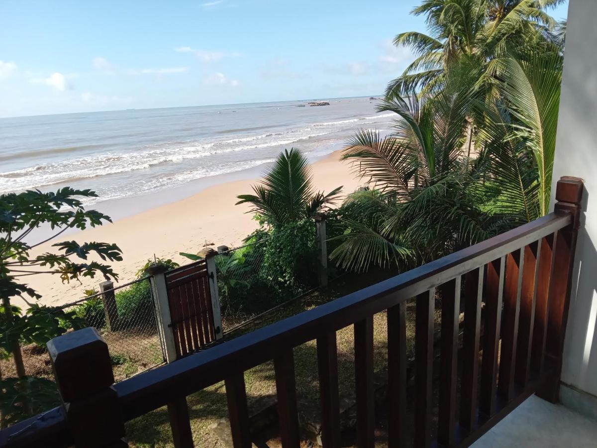 Himana Beach Rest Матара Екстериор снимка