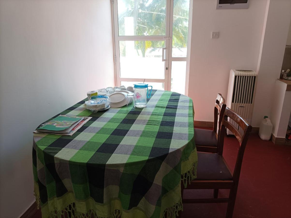 Himana Beach Rest Матара Екстериор снимка